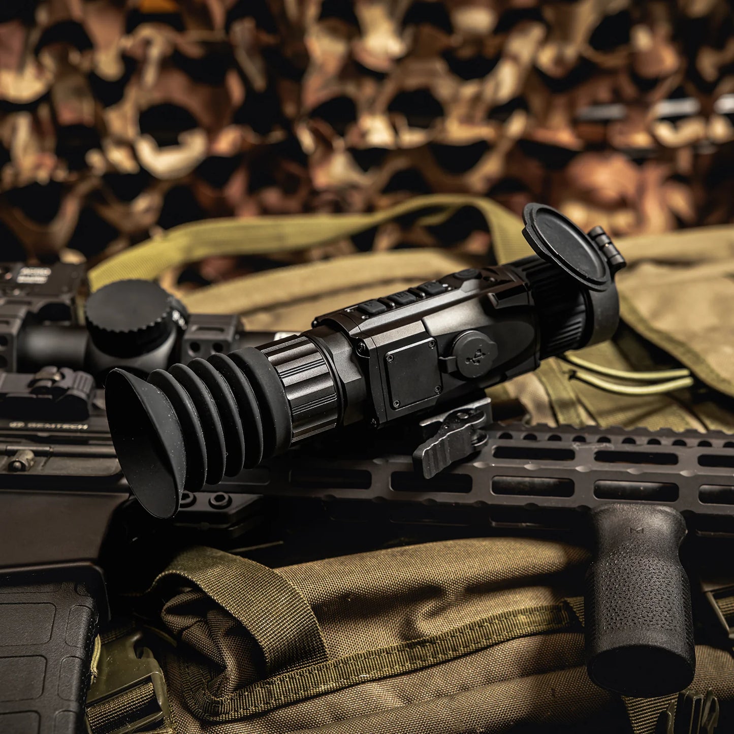 DNT Hydra 384 Multi-Function Thermal Scope 35mm