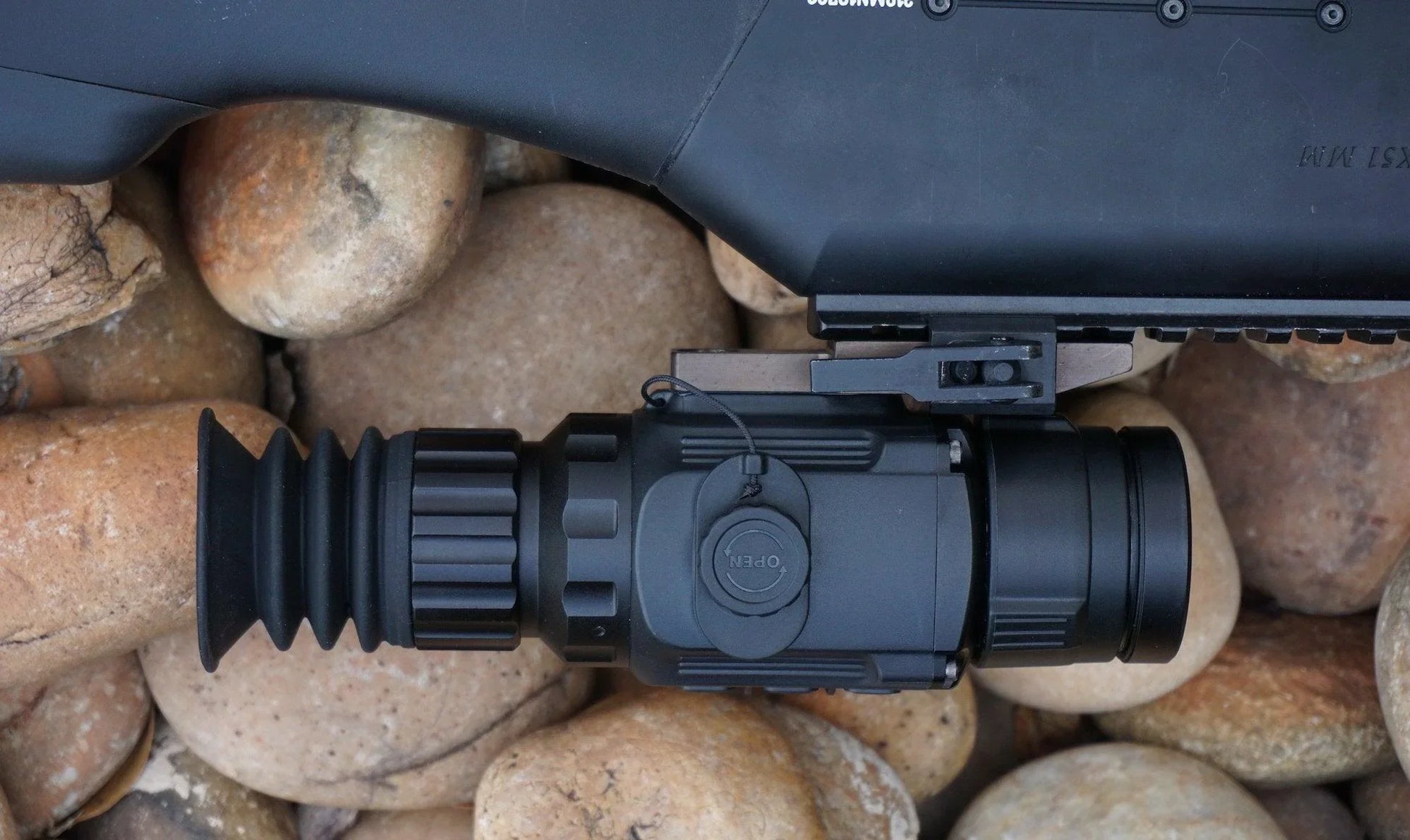 Bering Optics Hogster Vibe 25mm 384 Thermal Scope - Night Vision Universe